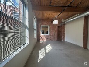 Building Photo - 88 Gerrish Ave