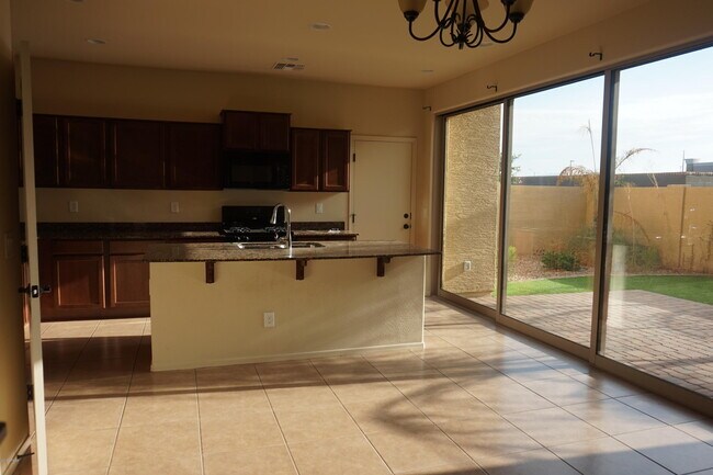 Building Photo - 4693 E Wildhorse Dr