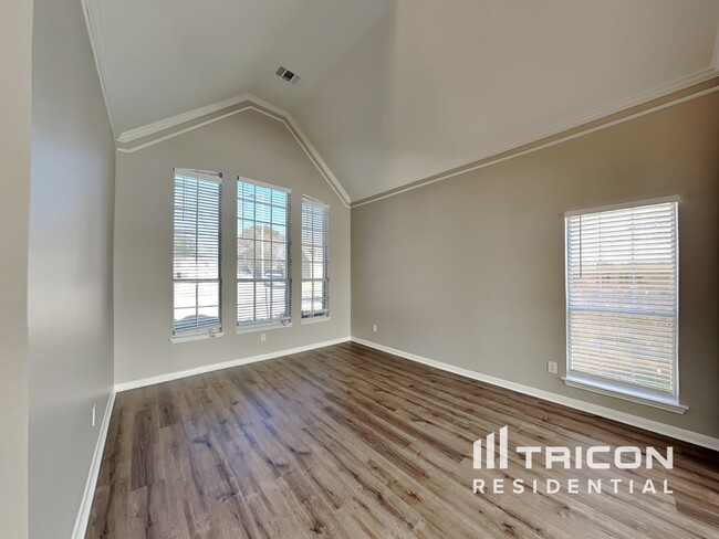 Foto del edificio - 3102 Spring Oak Pl