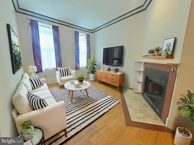 Photo - 606 S 16th St Apartment