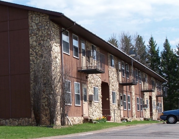 Primary Photo - Woodridge Apartments