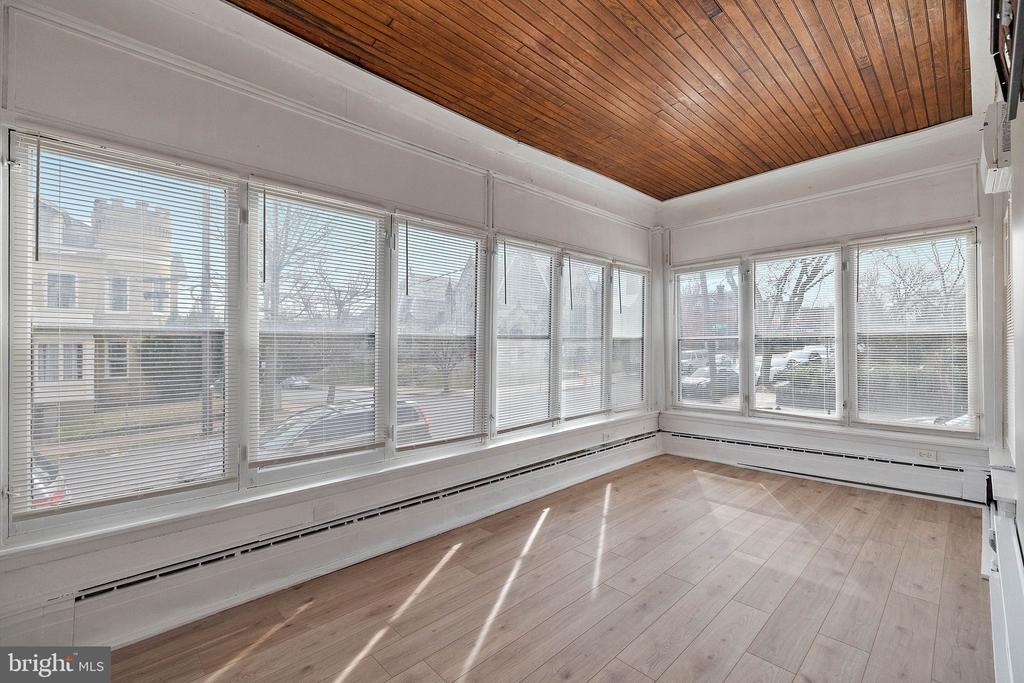 Foto principal - 901 N Franklin St