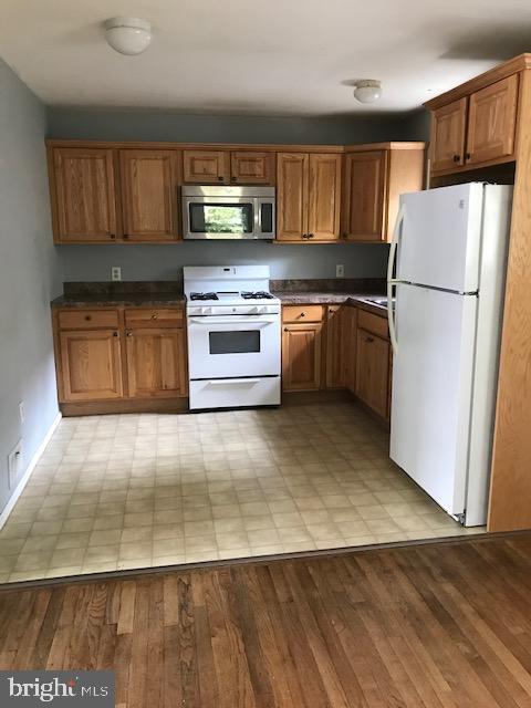 Foto del edificio - 131 Chestnut Ave