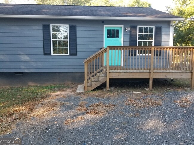 Building Photo - 258 Hines Rd
