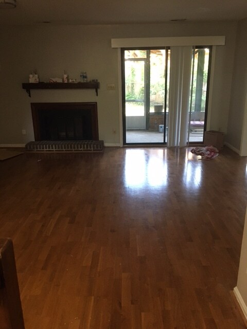 Foto del edificio - 3716 Pine Knoll Dr