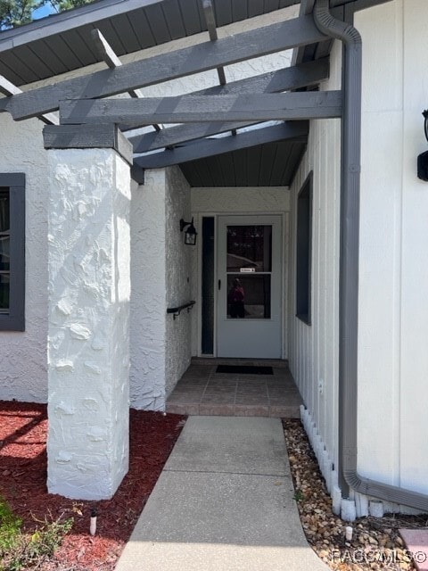 Building Photo - 83 Golfview Dr