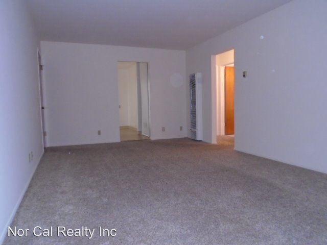 Foto del edificio - 2 br, 1 bath Apartment - 2311 Regent Way