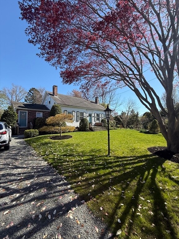 Foto del edificio - 148 Russells Mills Rd