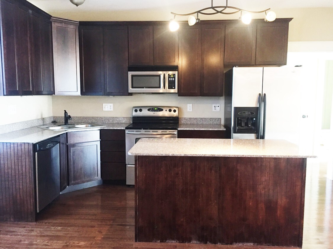 6409 Enright Ave Unit 3W, University City, MO 63130 Condo for Rent in