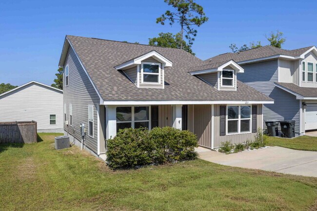 Foto del edificio - 3BR/2BA Two-Story Home in Cardinal Cove – Open Floor Plan, Luxury Vinyl Flooring & Oversized Prim...