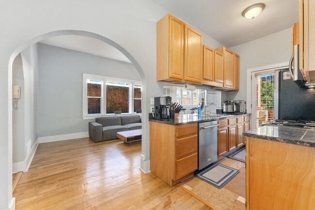 Building Photo - 1640 N Downing St