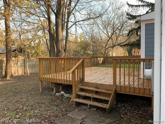 Foto del edificio - 2050 Wycliffe Ave