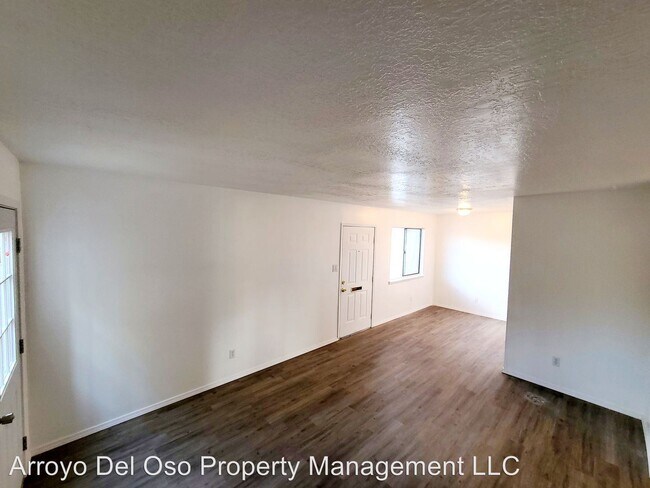 Building Photo - 1229 Menaul Blvd NW