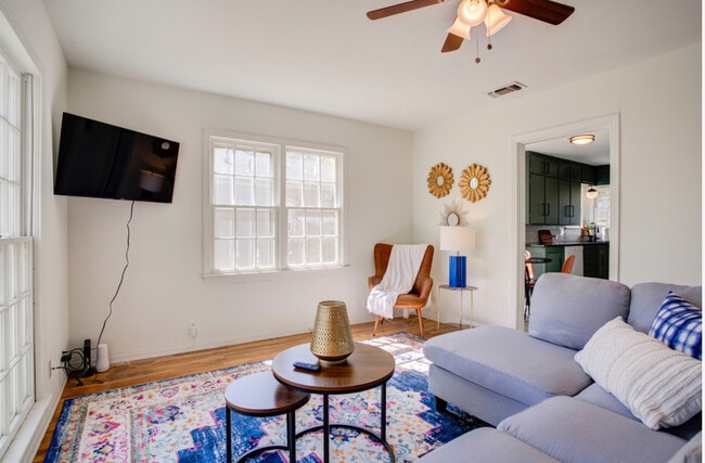 Building Photo - 2518 27th St