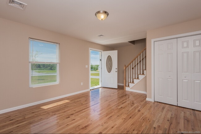 Building Photo - 13 Nature Ave