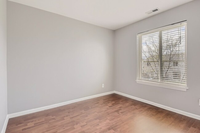 Building Photo - 1719 Raleigh Trail