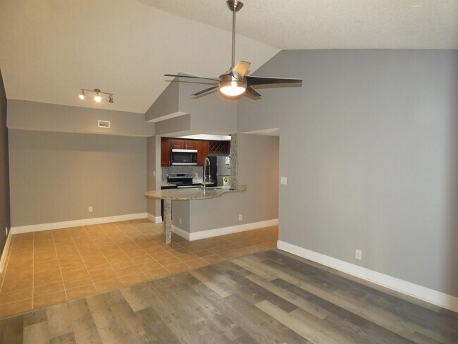Foto del edificio - 5740 Rock Island Rd