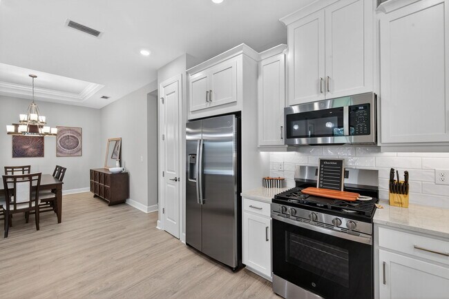 Foto del edificio - 15641 Gavello St