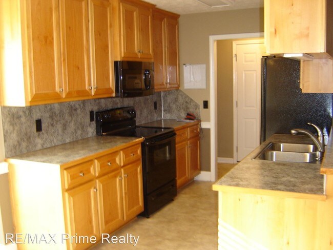 Building Photo - 3 br, 2 bath House - 6058 White Pine Drive