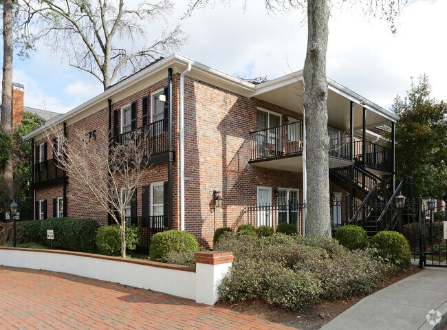 Building Photo - Peachtree Orleans