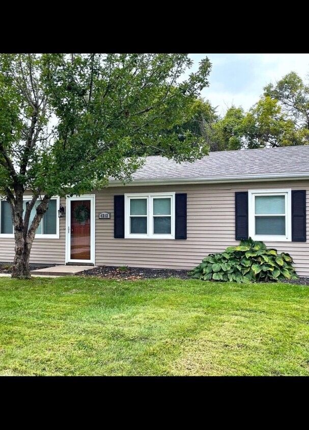 Foto principal - 4212 Jewel St