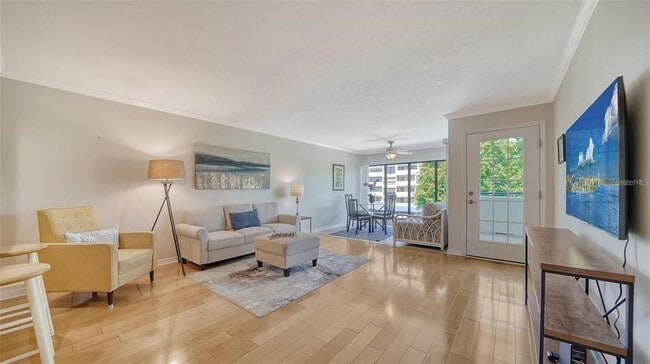 Foto del edificio - 835 S Osprey Ave