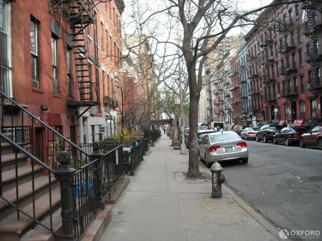 Foto principal - 312 East 6th Street