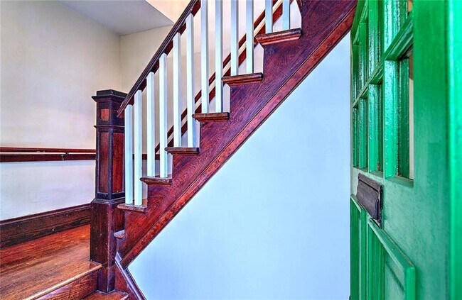 Foto del edificio - 127 Evergreen St