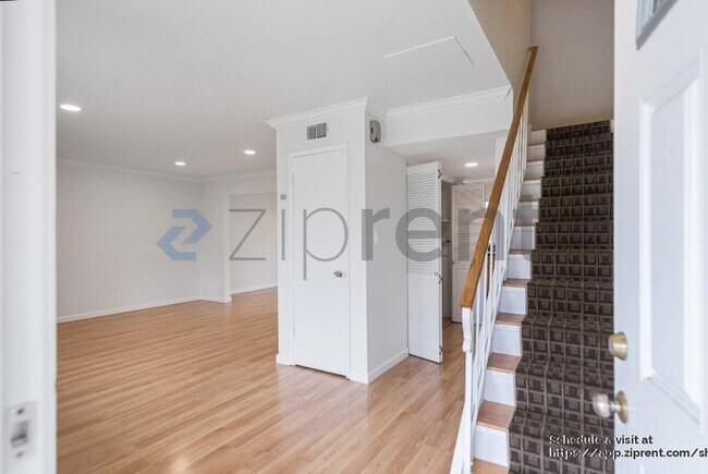 Foto del edificio - 843 Peary Ln