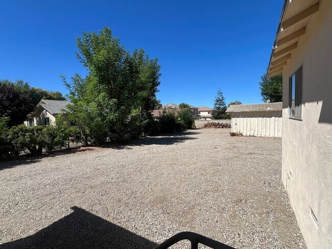 Building Photo - **Pending Approval**Cozy home with RV parking