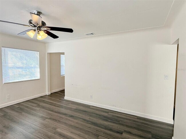 Foto del edificio - 1543 43rd St S