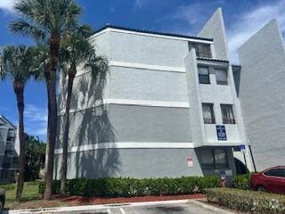 Building Photo - 1720 N Congress Ave