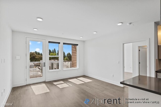 Building Photo - 2 br, 2 bath Condo - 3768 Capitol Ave, Fre...