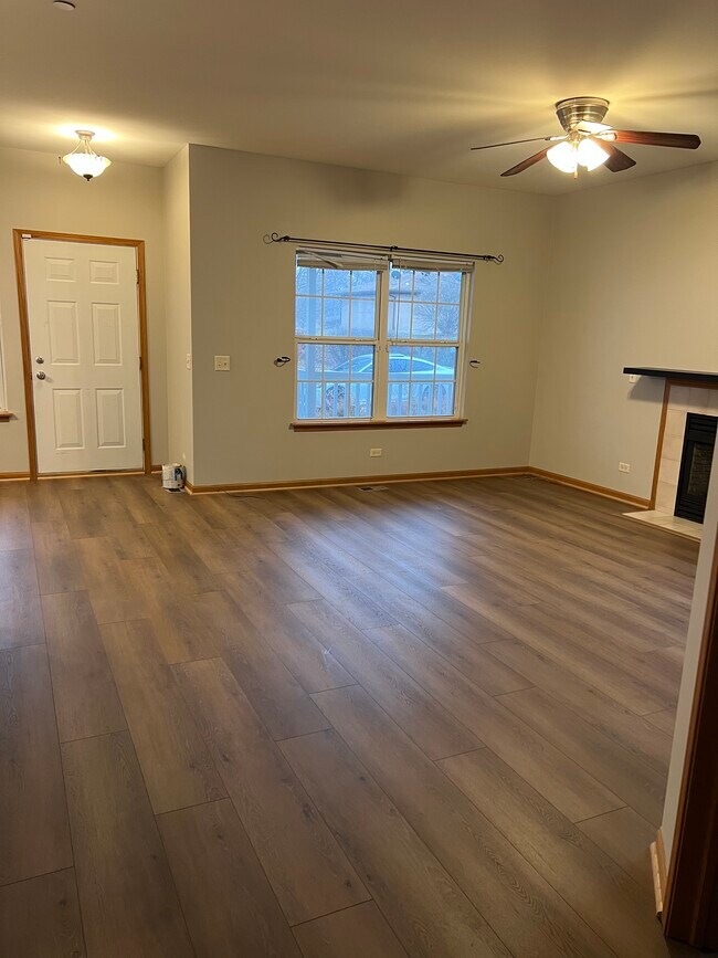 Foto del edificio - 102 Louie Ln