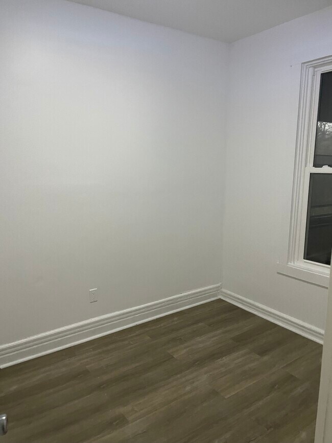 Foto del edificio - 1318 3rd St