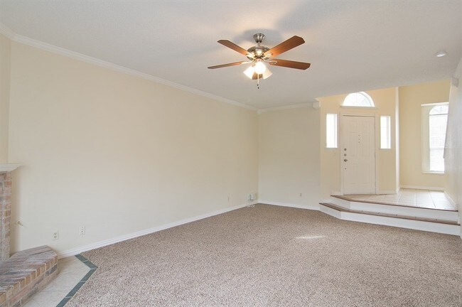 Building Photo - 1004 Lake Bluff Ct