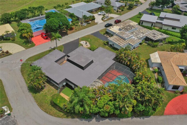 Foto del edificio - 5708 Mulberry Dr