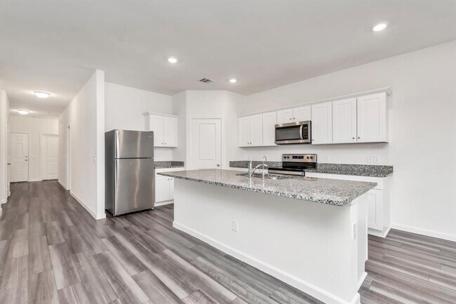 Foto del edificio - 4004 Scarlet Oak Ln