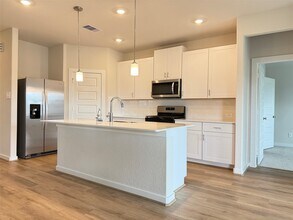 Building Photo - 3226 Memorial Way