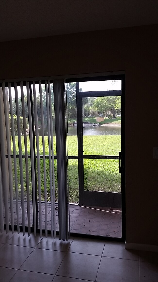 6660 Somerset Dr Unit 101, Boca Raton, FL 33433 Condo for Rent in