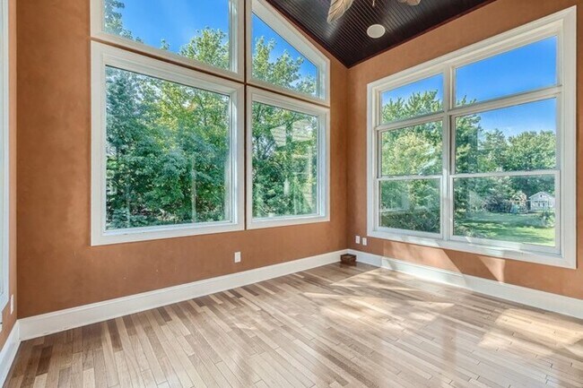 Foto del edificio - 18141 87th Ave N, Osseo, MN, 55311