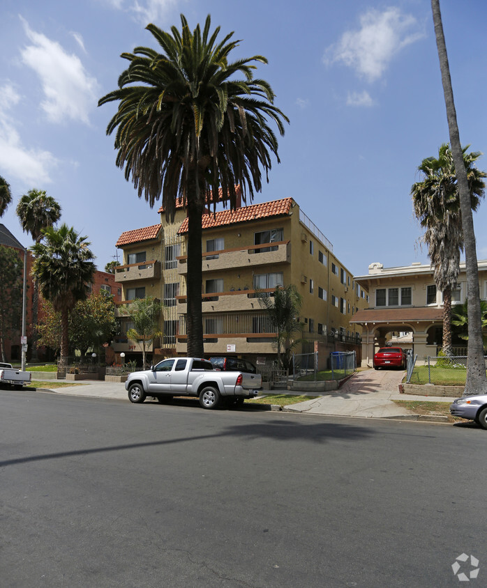 Building Photo - Villa Monterey