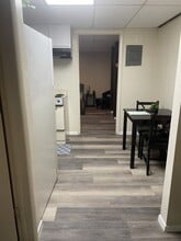 Building Photo - 380 S Wagon Wheel Dr