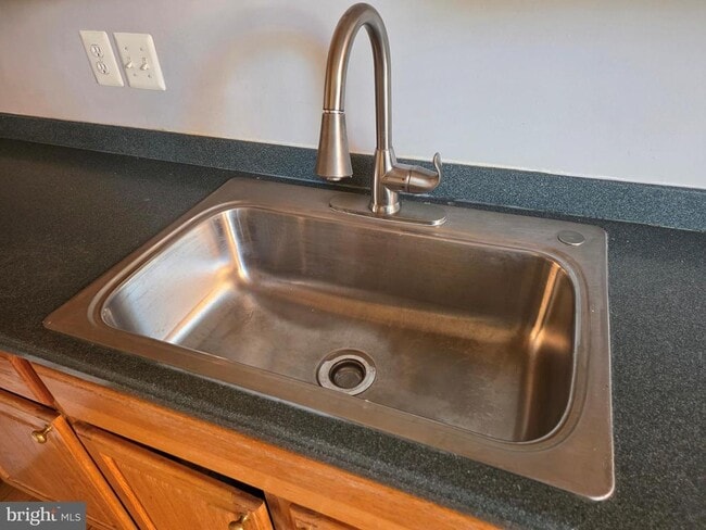 Building Photo - 20387 Fallsway Terrace