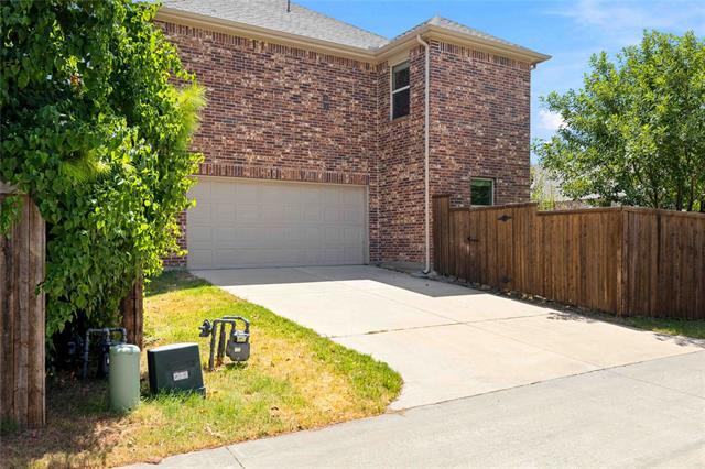 Building Photo - 4524 Del Rey Ave
