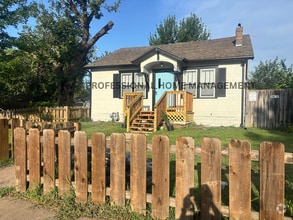 Building Photo - 651 Spruce St