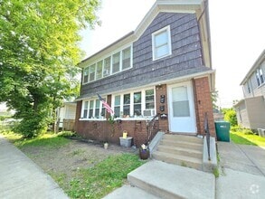 Building Photo - 323 S West St