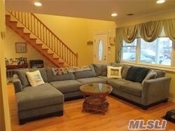 Foto del edificio - 537 W Olive St