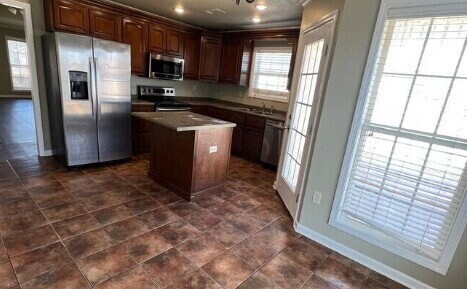 Foto del edificio - "Charming 3-Bedroom Home with 2 Baths and 1600 Sq Ft of Comfort in Jonesboro!"