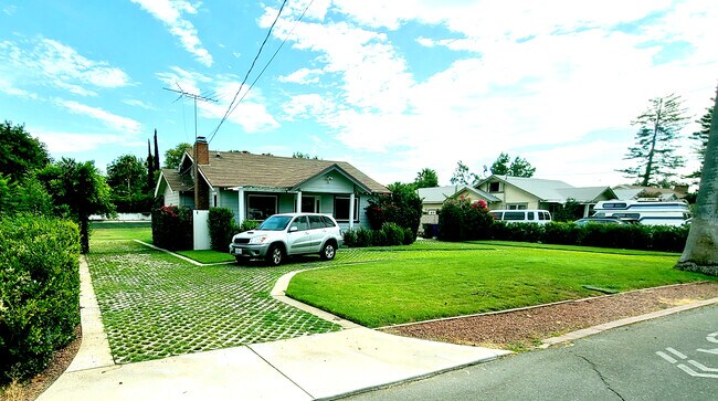 Foto del edificio - 4863 Rubidoux Ave